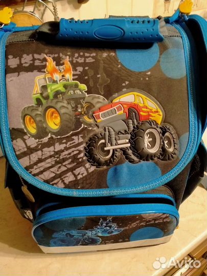 Школьный рюкзак