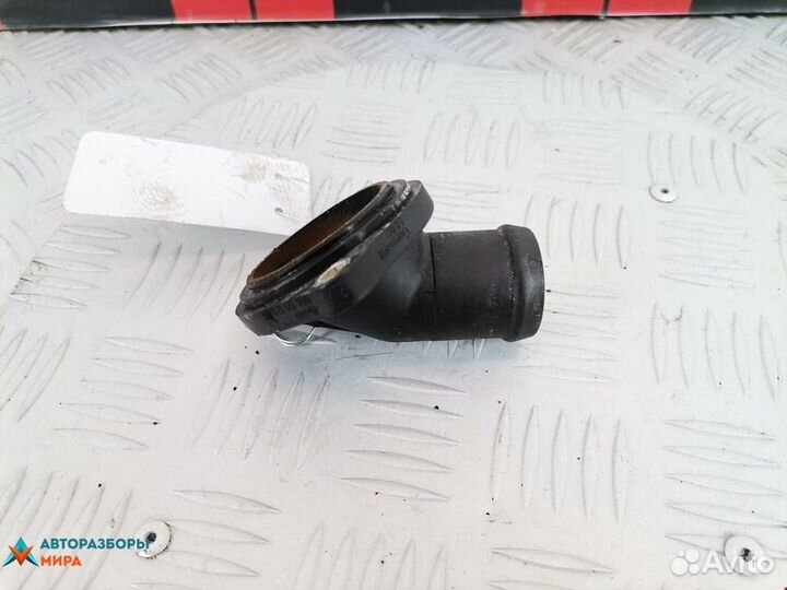 Корпус термостата Audi A6 4B/C5 1999 048121121B