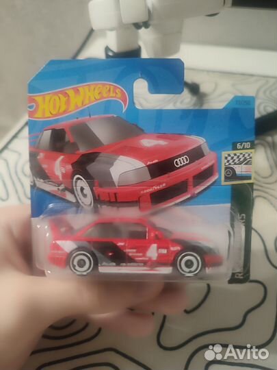 Hot wheels машинки