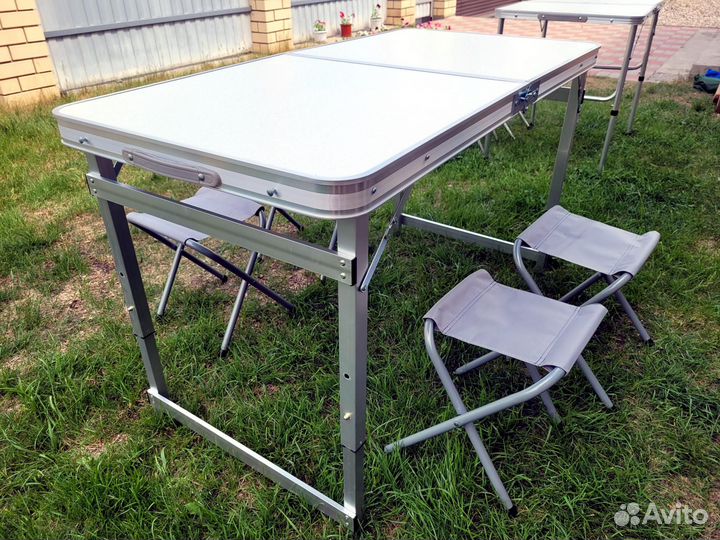 Стол складной для пикника и стулья в комплекте