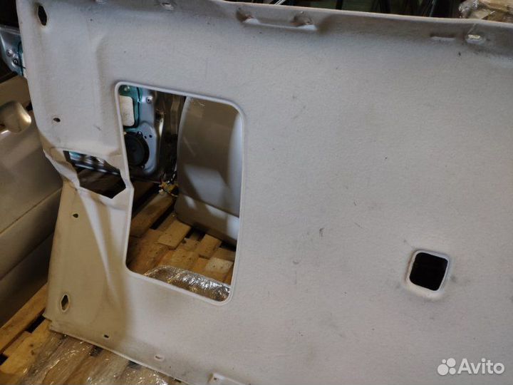 Обшивка потолка Mitsubishi Pajero Sport K96W