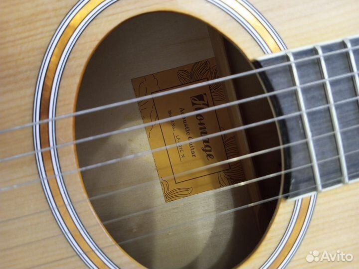 Гитара в комплекте