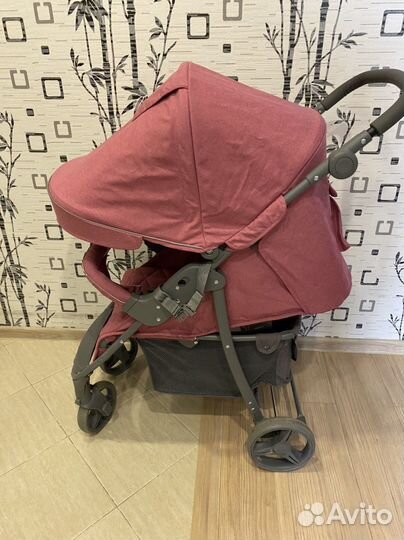 Коляска прогулочная