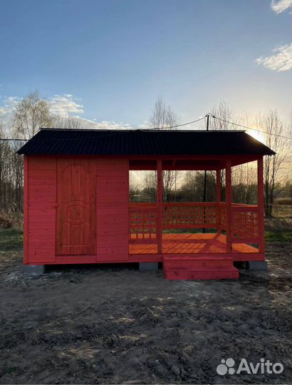 Беседка деревянная на сваях