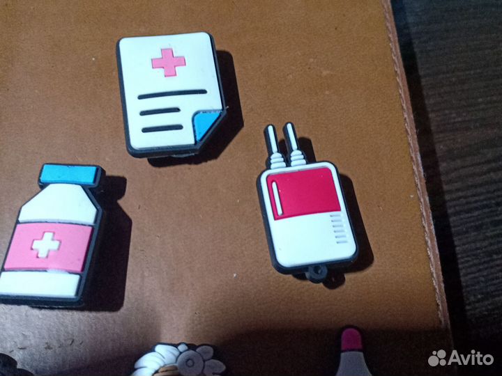 Клипсы для обуви, джибитсы для crocs