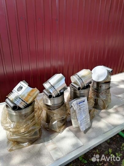 Поршневая группа на 402 двигатель