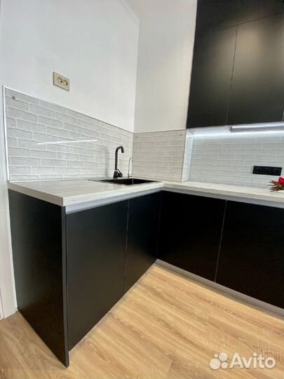 Прямой Кухонный гарнитур на заказ в Челябинске