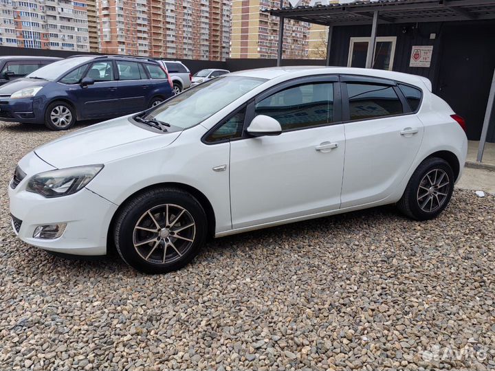 Opel Astra 1.6 AT, 2011, 179 575 км