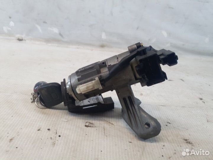 Замок зажигания Toyota Corolla 120 ZZE121L 2005