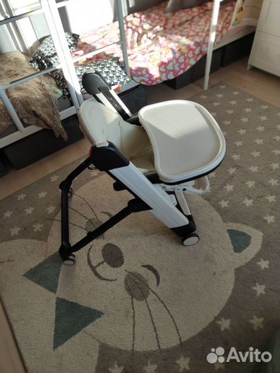 Столик для кормления
