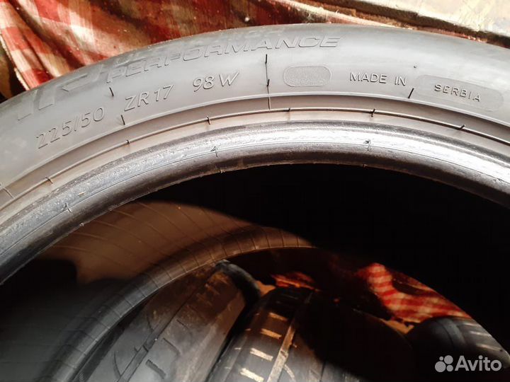 Kormoran Ultra High Performance 225/50 R17 98W