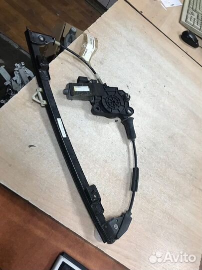 Стеклоподъемник п/п Fiat Albea