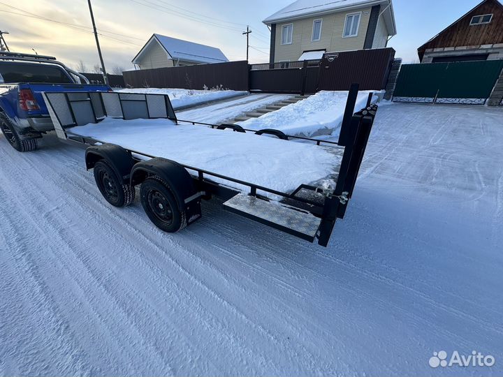 Прицеп легковой на три снегохода