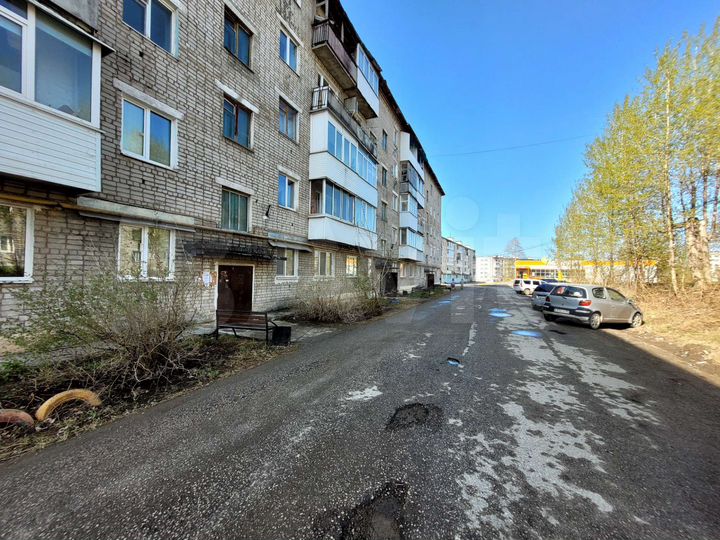 2-к. квартира, 43 м², 3/5 эт.