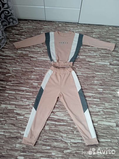 Спортивный костюм для девочки