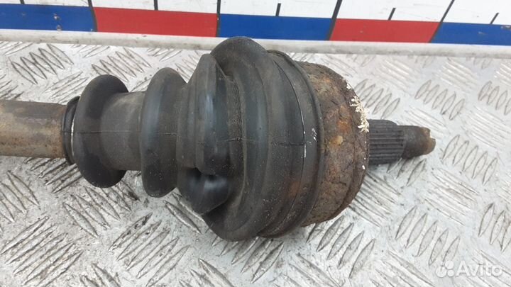 Полуось передняя левая (приводной вал, шрус)