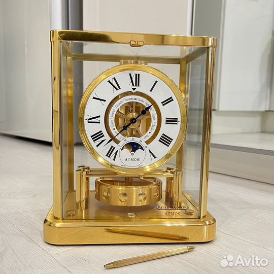 Настольные часы