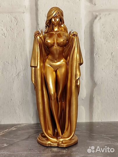 Статуэтка девушки под бронзу