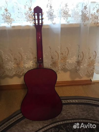 Акустическая гитара