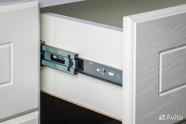 Ливерпуль Тумба, цвет ясень ваниль/белый, шхгхв 140х49,3х60,8 см