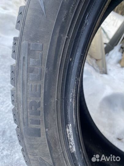 Pirelli Ice Zero 235/45 R19