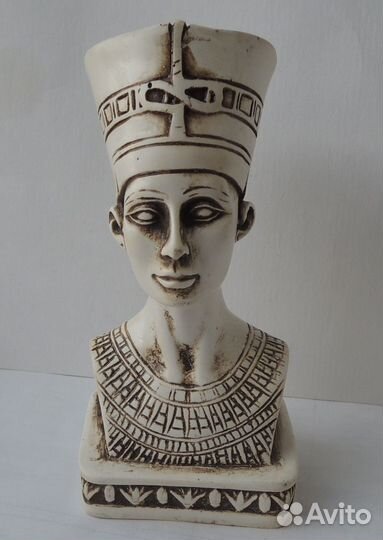 Бюст Нефертити Египет алебастр 11 х 5 см. сувенир