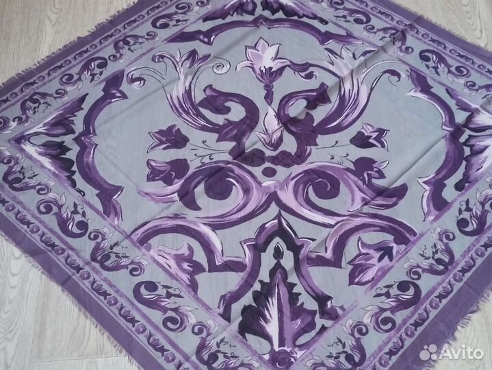 Платок Батист 105/105 Dolce Gabbana фиолетовый 7цв