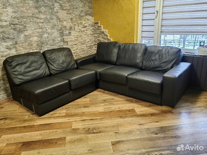 Кожаный угловой диван бу