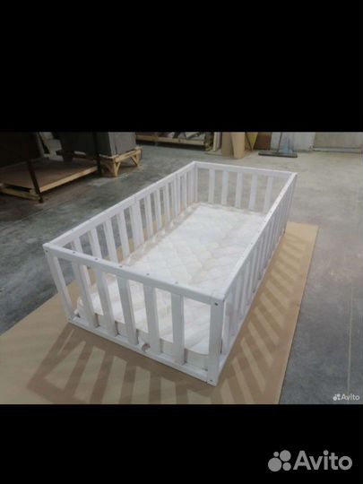 Детская кровать из массива