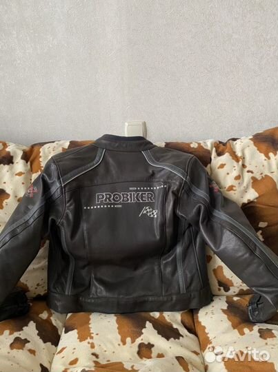 Женская мото куртка из Германии
