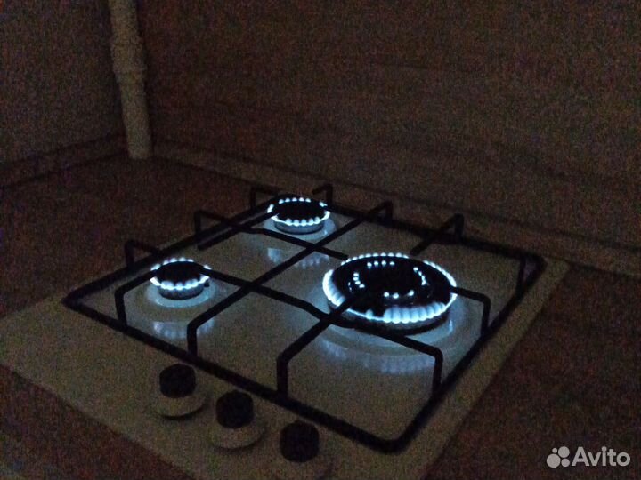 Газовая варочная панель 3 конфорки