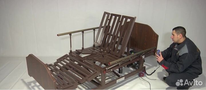 Медицинская кровать с туалетом для лежачих