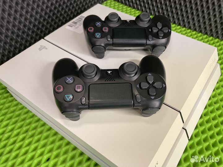 Sony Playstation 4 500gb + игры (2 ждойстика)