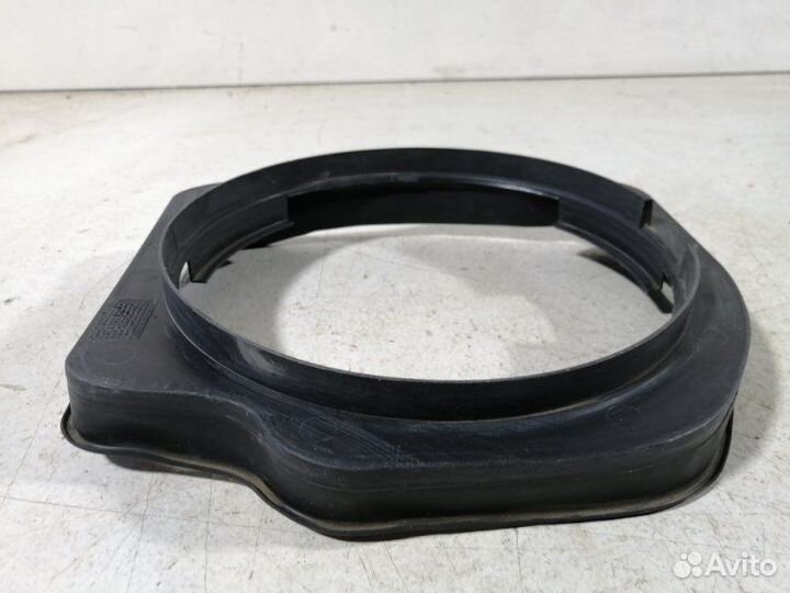 Кронштейн передний Volkswagen Touareg 1 2002-2010