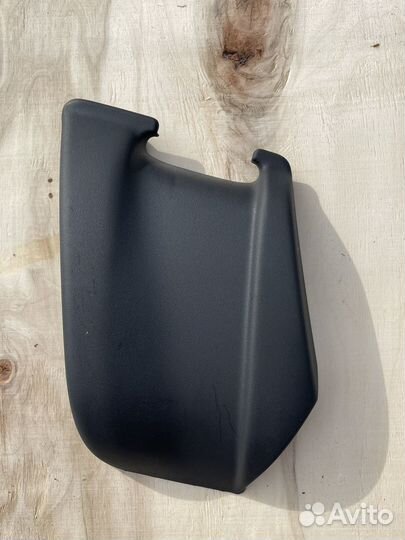 Накладка крепл. зад. ремня Land Rover Sport 2 рест