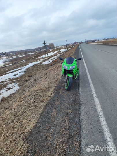 Kawasaki ZX-9R