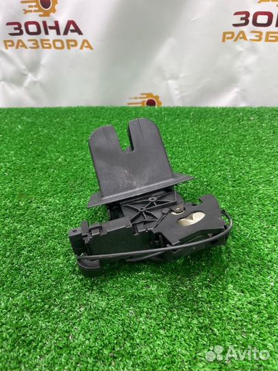 Замок багажника Audi S-Line Tt BWA 2009