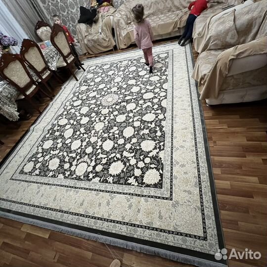 Ковер новый