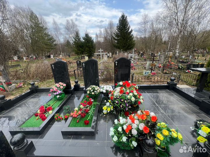 Памятники