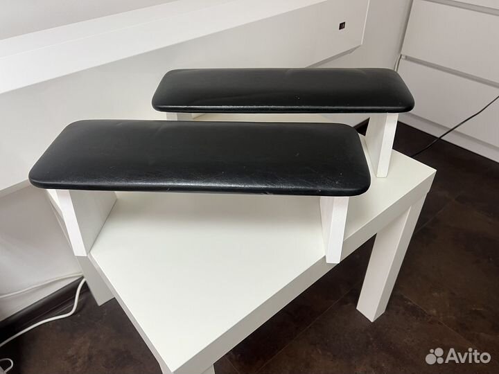 Подставка для рук маникюрная