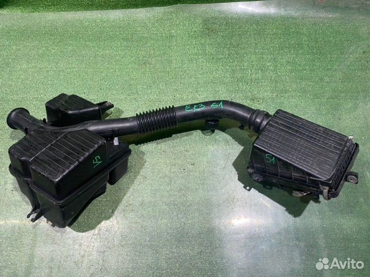 Корпус воздушного фильтра Honda Civic Ferio EK3