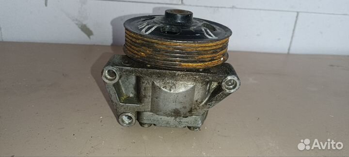 Насос Гур Land rover Discovery 4