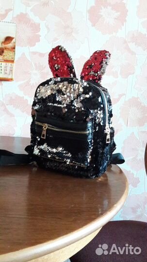 Рюкзак с пайетками с ушками