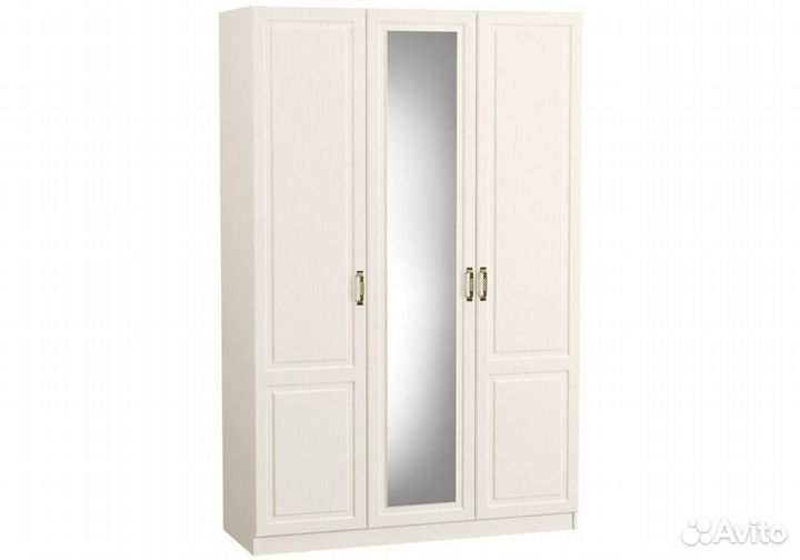 Шкаф трехдверный для одежды и белья с зеркалом