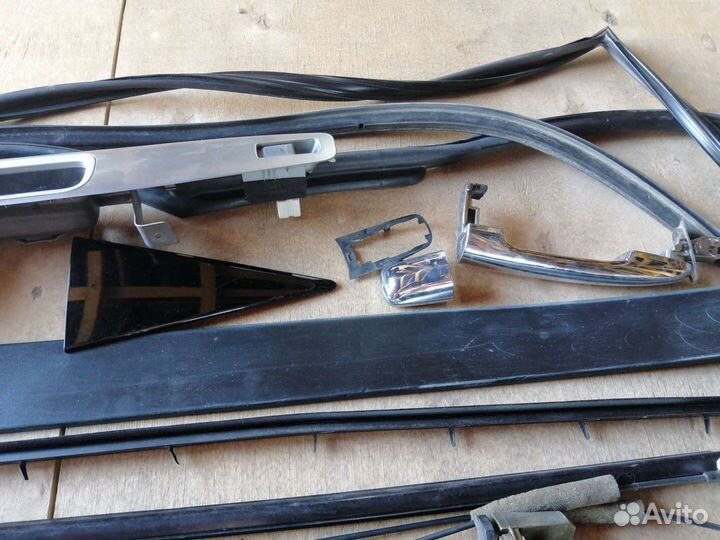 Двери на запчасти цена договорная