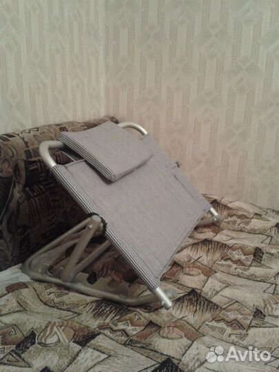 Опора под спину для кровати