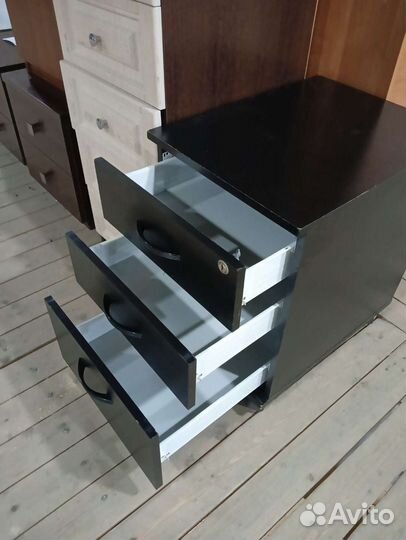 Тумба офисная бу. Доставка бесплатно