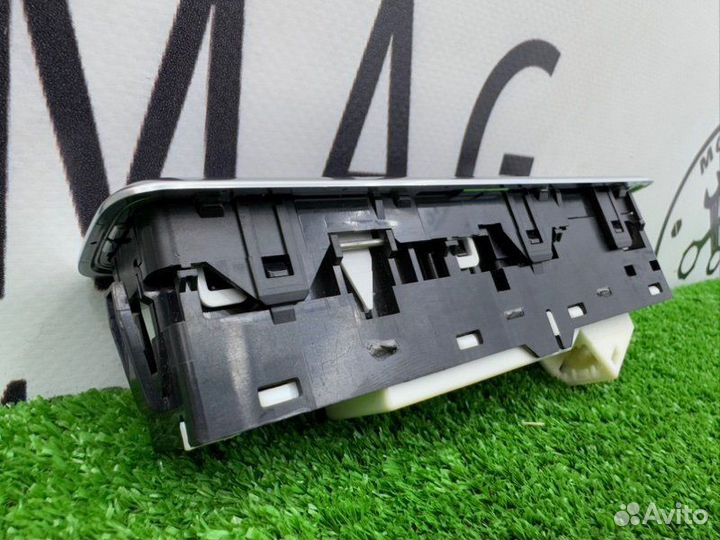 Кнопка стеклоподъемника Land Rover Range Rover