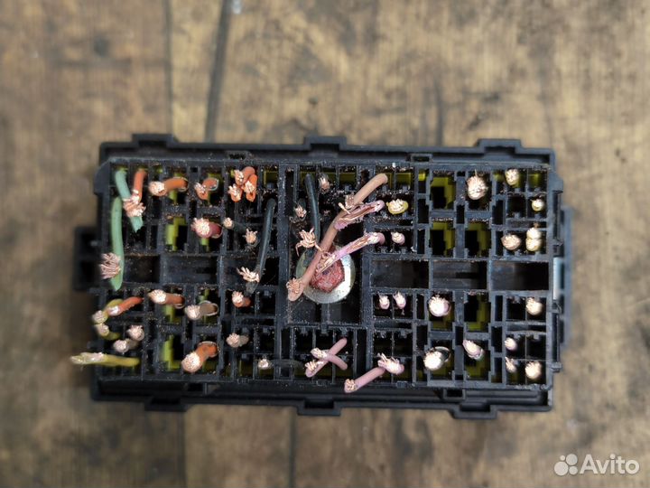 Блок предохранителей Chevrolet Lacetti 2003-2013