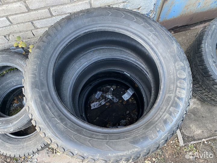 Goodyear Ultragrip Ice Arctic 235/55 R17